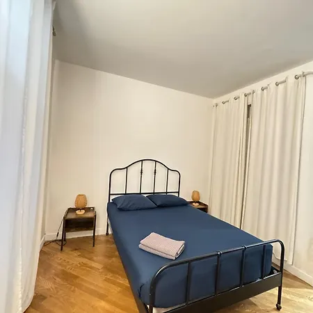2 Bedroom Apartment-8p-madeleine With Netflix Lägenhet *