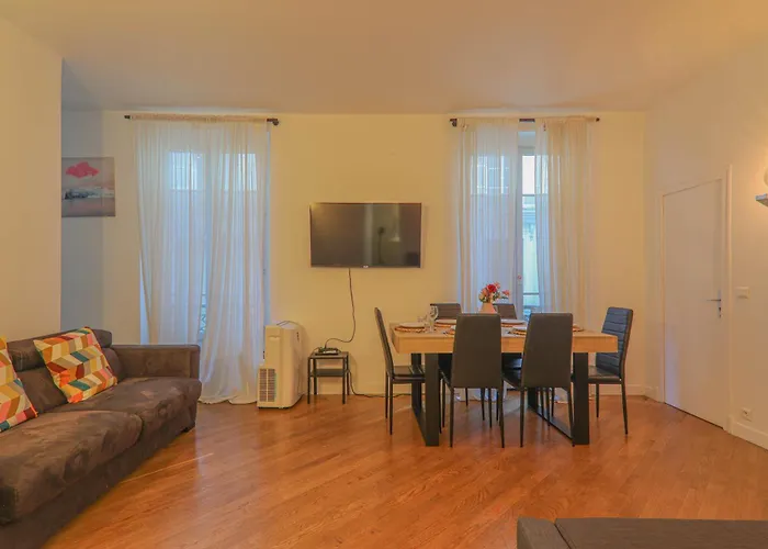 2 Bedroom Apartment-8p-madeleine With Netflix 아파트 파리