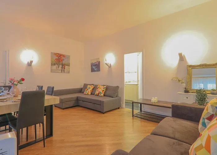 2 Bedroom Apartment-8p-madeleine With Netflix 아파트 파리